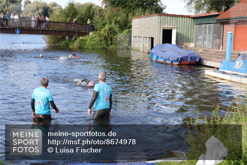 31.08.2025 - Elbe Triathlon Hamburg Luisa Fischer http://msf.ph/oto/8674978 31.08.2025 08:53:17 Schwimmen 455, 551 meine-sportfotos.de
