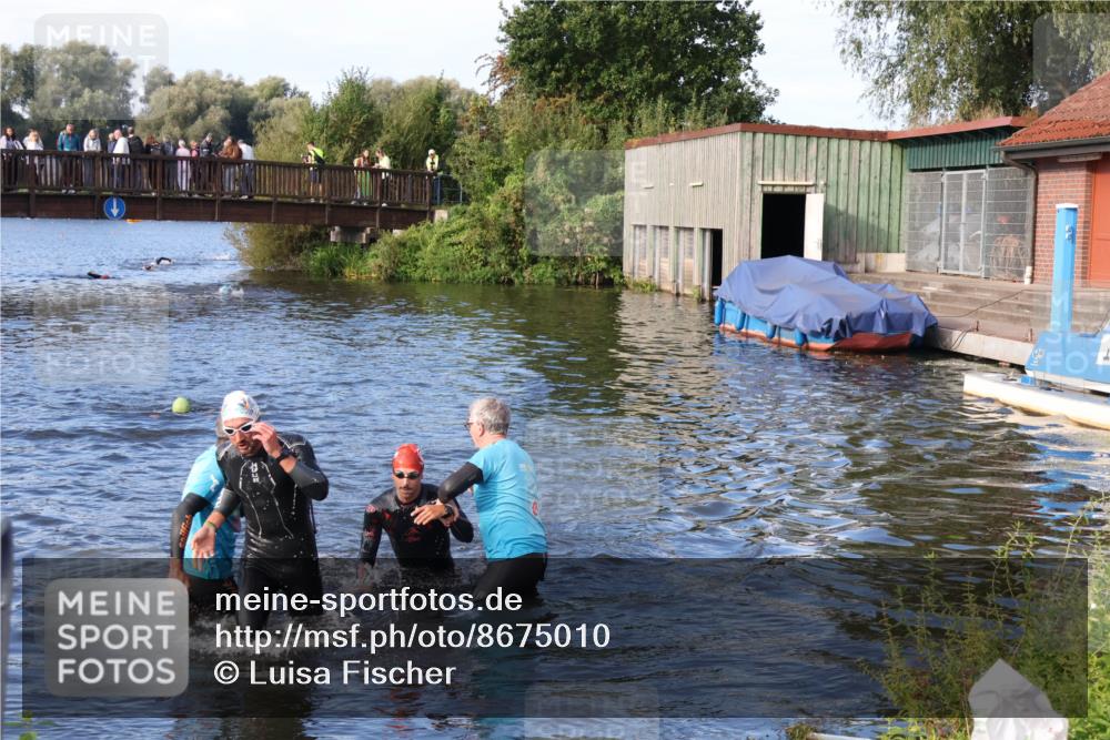 31.08.2025 - Elbe Triathlon Hamburg Luisa Fischer http://msf.ph/oto/8675010 31.08.2025 08:53:41 Schwimmen 467, 554 meine-sportfotos.de