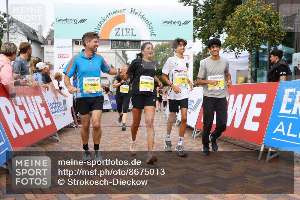 31.08.2025 - 21. Blankeneser Heldenlauf Strokosch-Dieckow http://msf.ph/oto/8675013 31.08.2025 10:34:48 Ziel 2524, 2244, 2021, 2214, 2215, 2655, 2298, 2488, 2438, 2439, 2349, 2441, 2442, 2350, 2048 meine-sportfotos.de