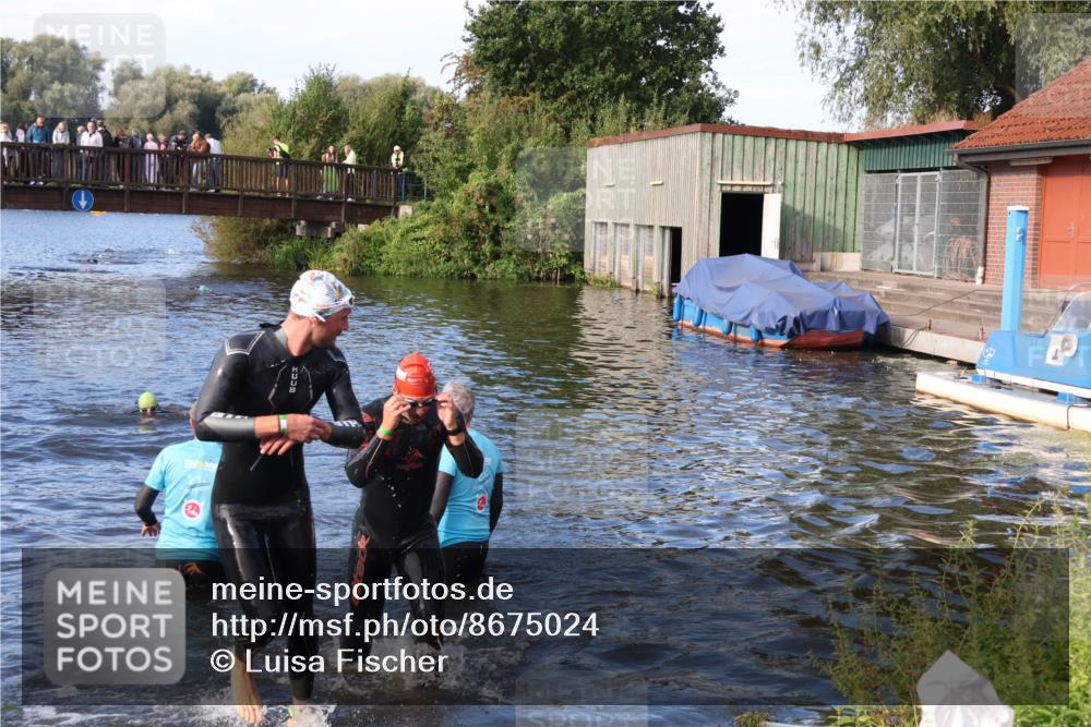 31.08.2025 - Elbe Triathlon Hamburg Luisa Fischer http://msf.ph/oto/8675024 31.08.2025 08:53:44 Schwimmen 467, 554 meine-sportfotos.de