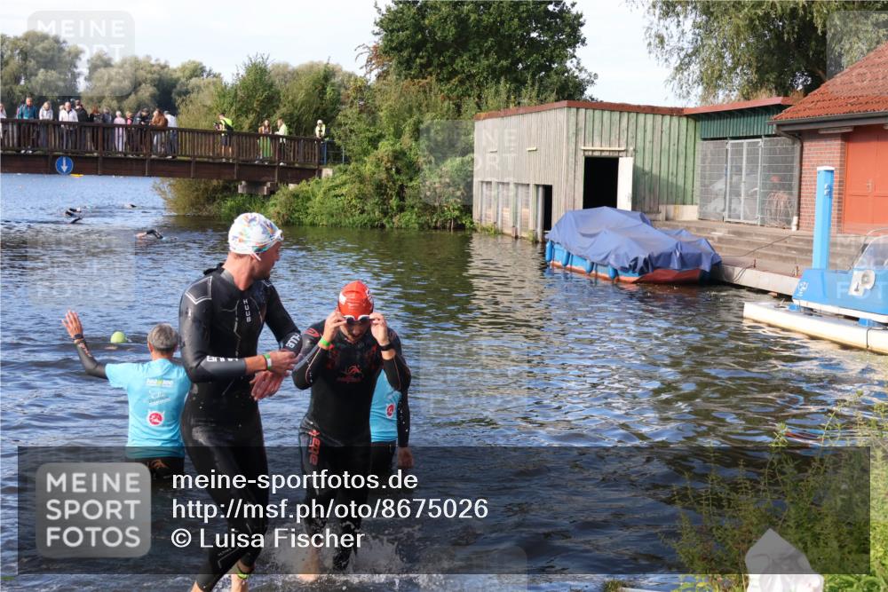 31.08.2025 - Elbe Triathlon Hamburg Luisa Fischer http://msf.ph/oto/8675026 31.08.2025 08:53:44 Schwimmen 467, 554 meine-sportfotos.de