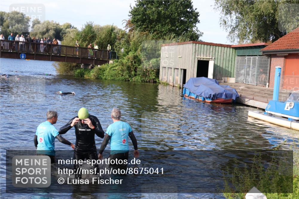 31.08.2025 - Elbe Triathlon Hamburg Luisa Fischer http://msf.ph/oto/8675041 31.08.2025 08:53:58 Schwimmen 379 meine-sportfotos.de