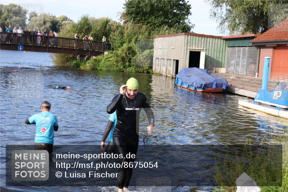 31.08.2025 - Elbe Triathlon Hamburg Luisa Fischer http://msf.ph/oto/8675054 31.08.2025 08:54:00 Schwimmen 379 meine-sportfotos.de