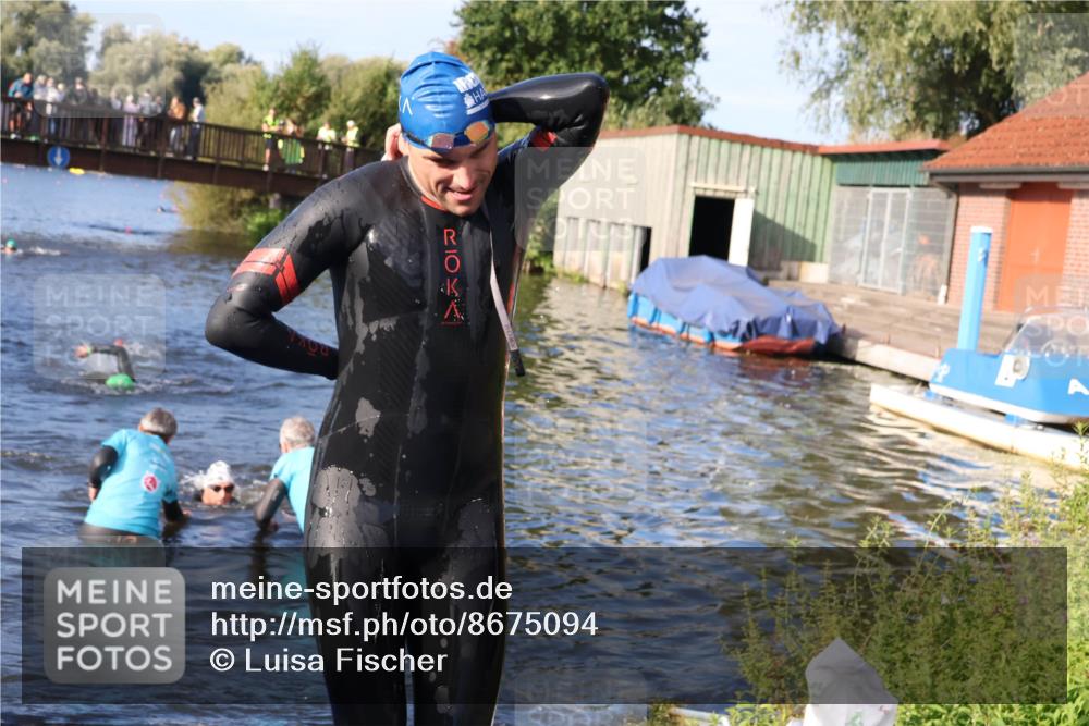 31.08.2025 - Elbe Triathlon Hamburg Luisa Fischer http://msf.ph/oto/8675094 31.08.2025 08:54:38 Schwimmen 535, 539 meine-sportfotos.de