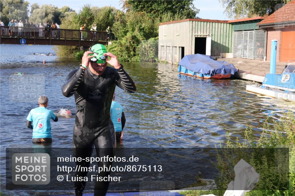 31.08.2025 - Elbe Triathlon Hamburg Luisa Fischer http://msf.ph/oto/8675113 31.08.2025 08:54:50 Schwimmen 506 meine-sportfotos.de
