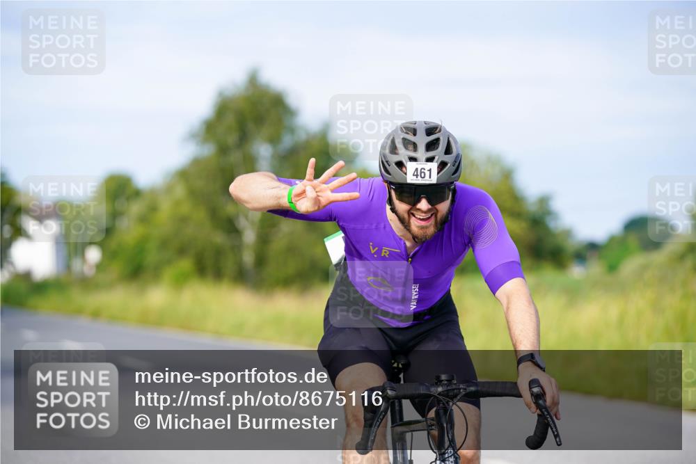 31.08.2025 - Elbe Triathlon Hamburg Michael Burmester http://msf.ph/oto/8675116 31.08.2025 10:18:06 Radfahren 461, 684, 750, 909 meine-sportfotos.de