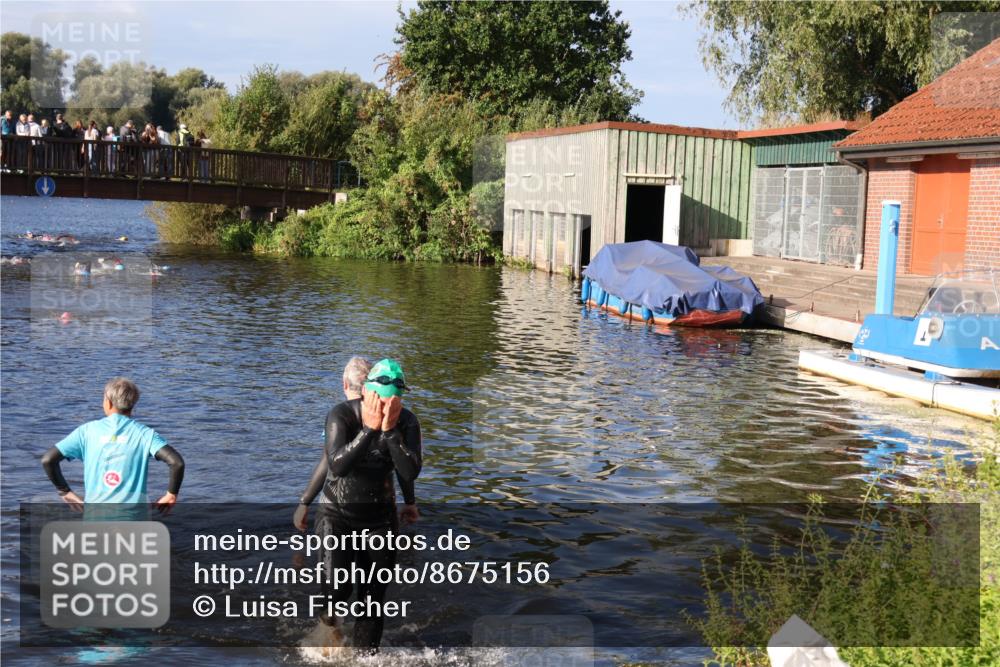 31.08.2025 - Elbe Triathlon Hamburg Luisa Fischer http://msf.ph/oto/8675156 31.08.2025 08:55:25 Schwimmen 302 meine-sportfotos.de