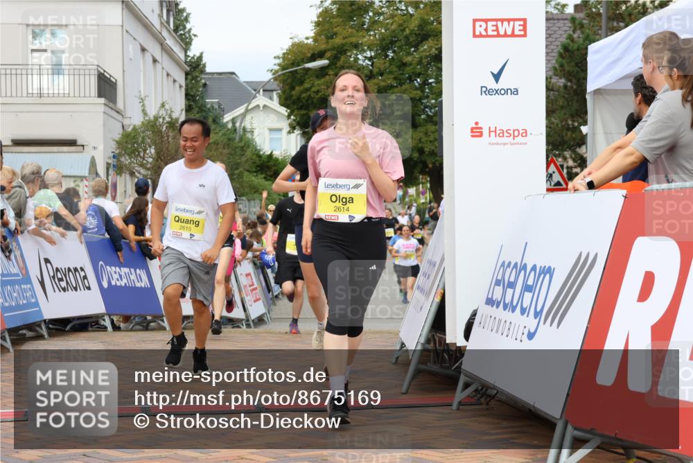 31.08.2025 - 21. Blankeneser Heldenlauf Strokosch-Dieckow http://msf.ph/oto/8675169 31.08.2025 10:29:35 Ziel 2491, 2578, 2614, 2615, 2426, 2684, 2538, 2558, 2277 meine-sportfotos.de