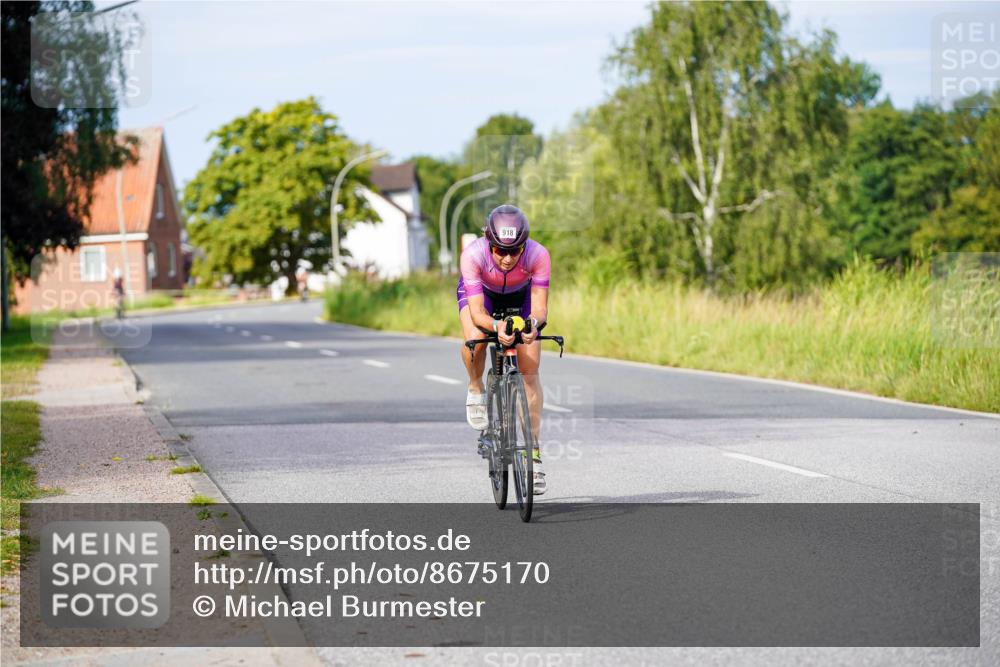 31.08.2025 - Elbe Triathlon Hamburg Michael Burmester http://msf.ph/oto/8675170 31.08.2025 10:18:31 Radfahren 918 meine-sportfotos.de