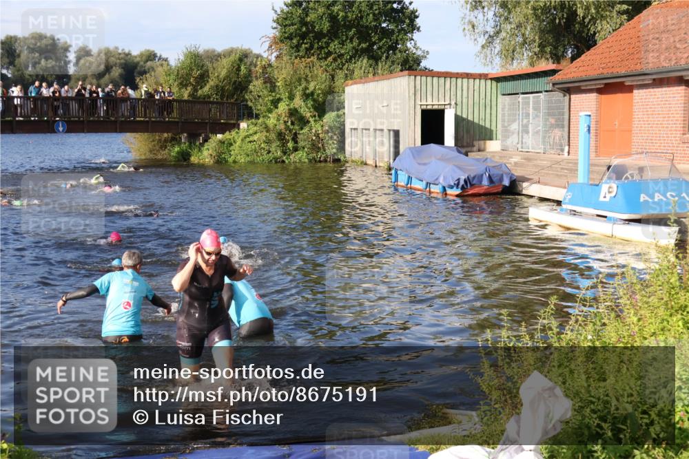 31.08.2025 - Elbe Triathlon Hamburg Luisa Fischer http://msf.ph/oto/8675191 31.08.2025 08:55:54 Schwimmen 304, 468 meine-sportfotos.de