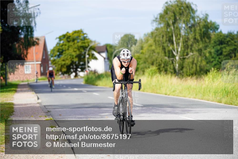 31.08.2025 - Elbe Triathlon Hamburg Michael Burmester http://msf.ph/oto/8675197 31.08.2025 10:18:46 Radfahren 778, 911, 938 meine-sportfotos.de