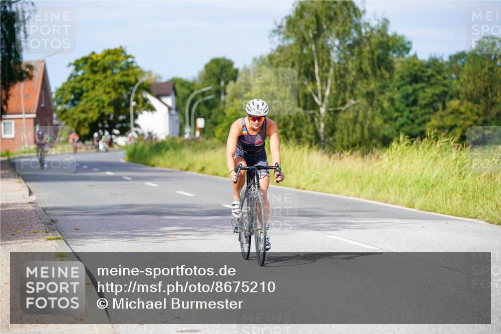 31.08.2025 - Elbe Triathlon Hamburg Michael Burmester http://msf.ph/oto/8675210 31.08.2025 10:18:51 Radfahren 778, 901 meine-sportfotos.de