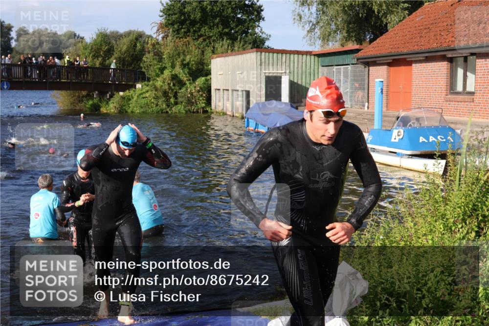 31.08.2025 - Elbe Triathlon Hamburg Luisa Fischer http://msf.ph/oto/8675242 31.08.2025 08:56:06 Schwimmen 441, 450, 476, 540, 549 meine-sportfotos.de