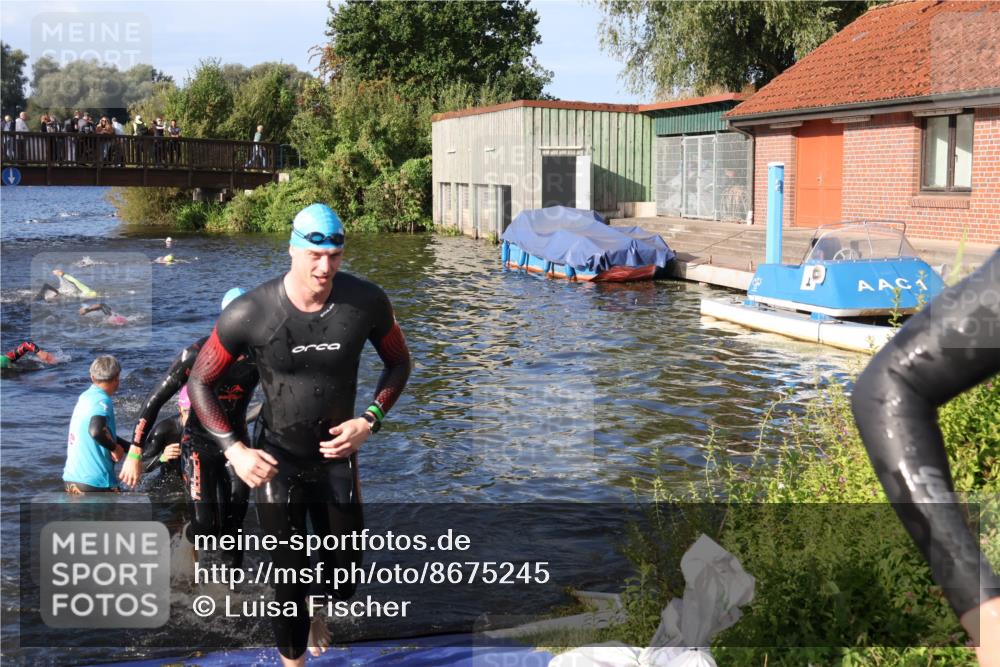 31.08.2025 - Elbe Triathlon Hamburg Luisa Fischer http://msf.ph/oto/8675245 31.08.2025 08:56:07 Schwimmen 441, 450, 476, 540, 549 meine-sportfotos.de