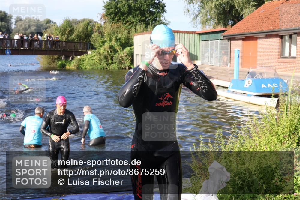 31.08.2025 - Elbe Triathlon Hamburg Luisa Fischer http://msf.ph/oto/8675259 31.08.2025 08:56:09 Schwimmen 392, 441, 450, 476, 540, 549 meine-sportfotos.de
