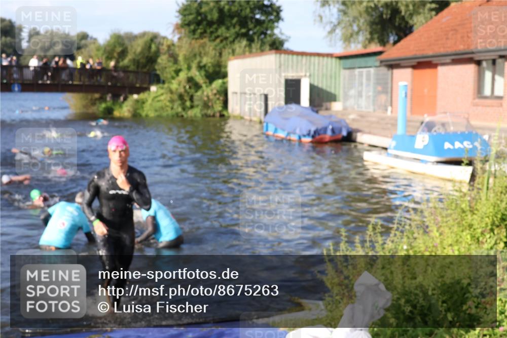 31.08.2025 - Elbe Triathlon Hamburg Luisa Fischer http://msf.ph/oto/8675263 31.08.2025 08:56:10 Schwimmen 392, 441, 476, 540, 549 meine-sportfotos.de