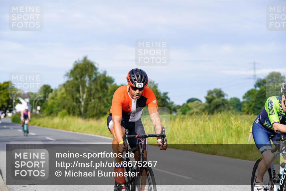 31.08.2025 - Elbe Triathlon Hamburg Michael Burmester http://msf.ph/oto/8675267 31.08.2025 10:19:07 Radfahren 487, 674, 690, 713, 735, 777, 856, 944 meine-sportfotos.de