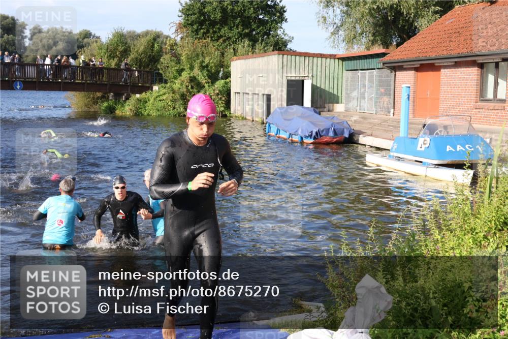 31.08.2025 - Elbe Triathlon Hamburg Luisa Fischer http://msf.ph/oto/8675270 31.08.2025 08:56:12 Schwimmen 392, 441, 476, 540 meine-sportfotos.de
