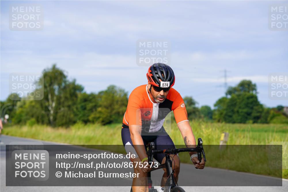 31.08.2025 - Elbe Triathlon Hamburg Michael Burmester http://msf.ph/oto/8675273 31.08.2025 10:19:08 Radfahren 487, 674, 713, 735, 777, 856, 930, 944 meine-sportfotos.de