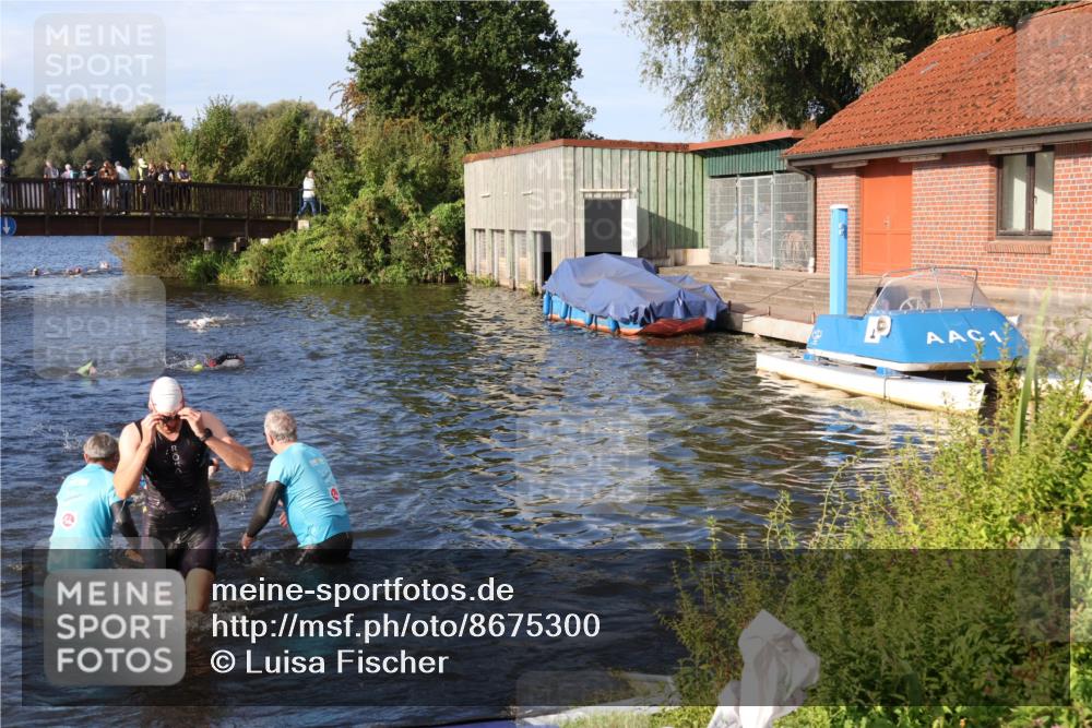 31.08.2025 - Elbe Triathlon Hamburg Luisa Fischer http://msf.ph/oto/8675300 31.08.2025 08:56:21 Schwimmen 392, 449, 465, 479, 492 meine-sportfotos.de