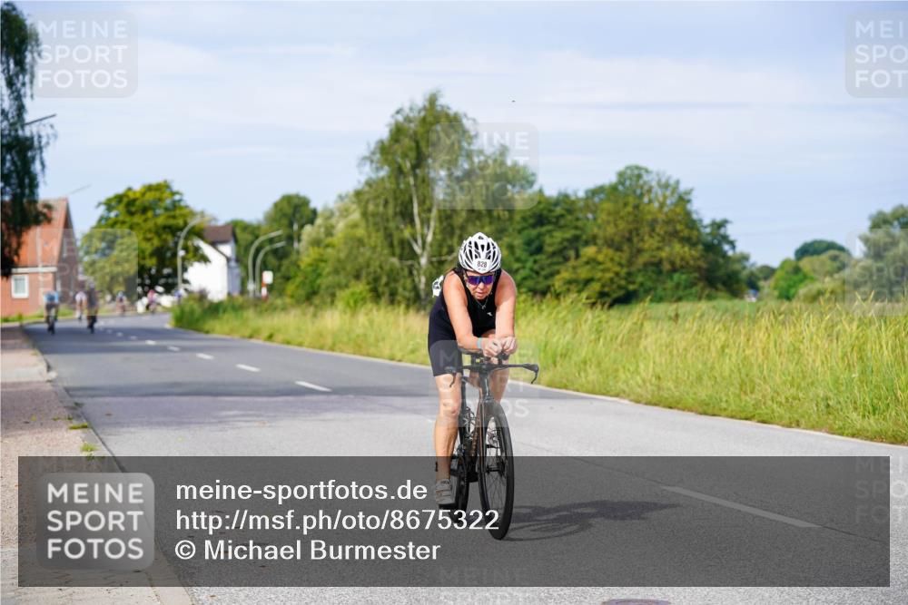 31.08.2025 - Elbe Triathlon Hamburg Michael Burmester http://msf.ph/oto/8675322 31.08.2025 10:19:17 Radfahren 803, 828, 930 meine-sportfotos.de