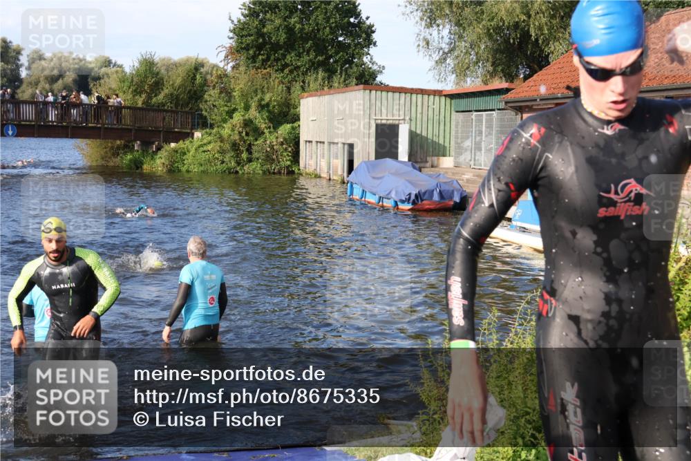 31.08.2025 - Elbe Triathlon Hamburg Luisa Fischer http://msf.ph/oto/8675335 31.08.2025 08:56:30 Schwimmen 412, 465, 492 meine-sportfotos.de