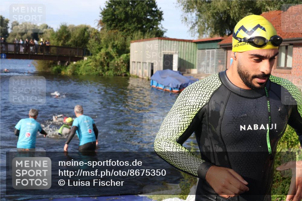 31.08.2025 - Elbe Triathlon Hamburg Luisa Fischer http://msf.ph/oto/8675350 31.08.2025 08:56:32 Schwimmen 412, 465, 492 meine-sportfotos.de
