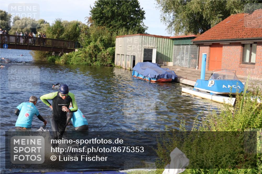 31.08.2025 - Elbe Triathlon Hamburg Luisa Fischer http://msf.ph/oto/8675353 31.08.2025 08:56:36 Schwimmen 412, 545 meine-sportfotos.de