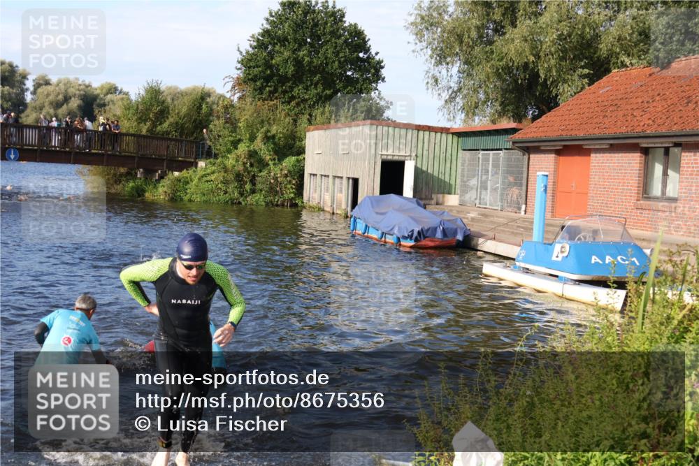 31.08.2025 - Elbe Triathlon Hamburg Luisa Fischer http://msf.ph/oto/8675356 31.08.2025 08:56:37 Schwimmen 412, 545 meine-sportfotos.de