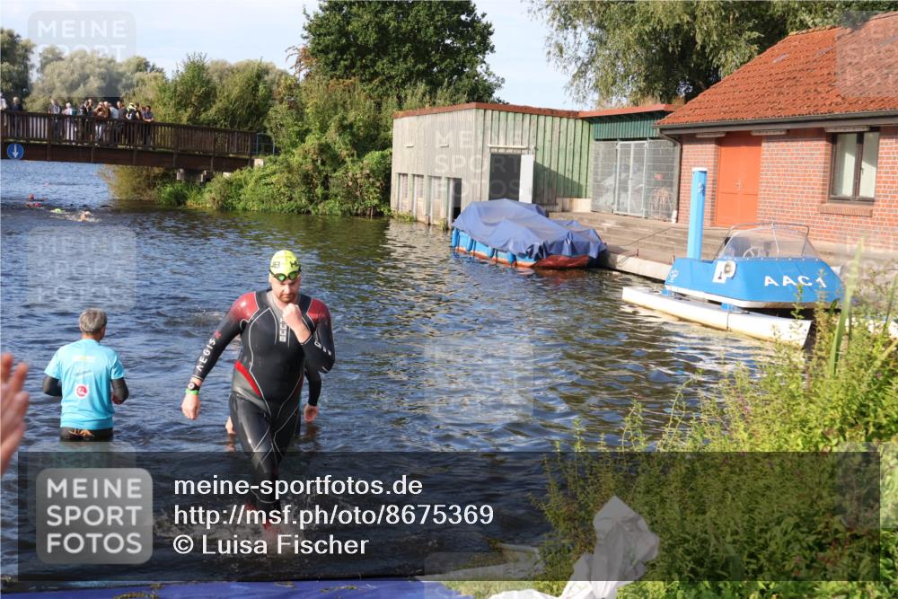 31.08.2025 - Elbe Triathlon Hamburg Luisa Fischer http://msf.ph/oto/8675369 31.08.2025 08:56:42 Schwimmen 545 meine-sportfotos.de