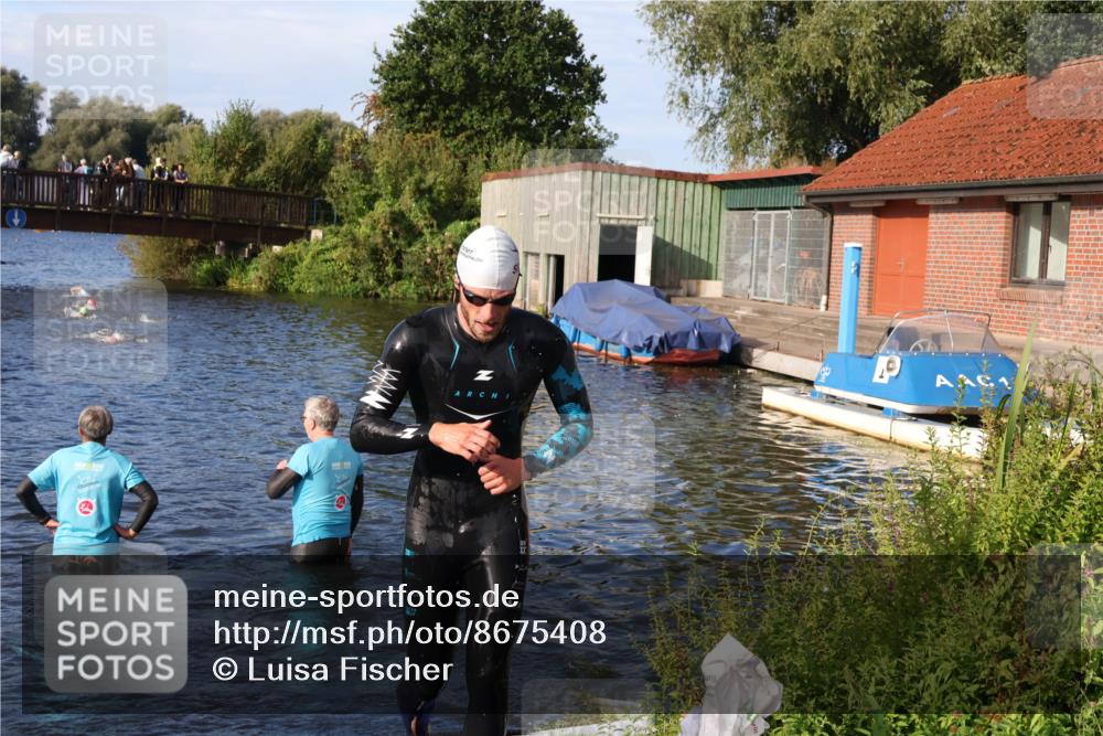 31.08.2025 - Elbe Triathlon Hamburg Luisa Fischer http://msf.ph/oto/8675408 31.08.2025 08:56:55 Schwimmen 440 meine-sportfotos.de