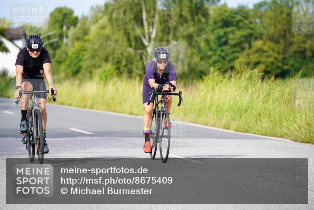 31.08.2025 - Elbe Triathlon Hamburg Michael Burmester http://msf.ph/oto/8675409 31.08.2025 10:19:42 Radfahren 466, 794 meine-sportfotos.de