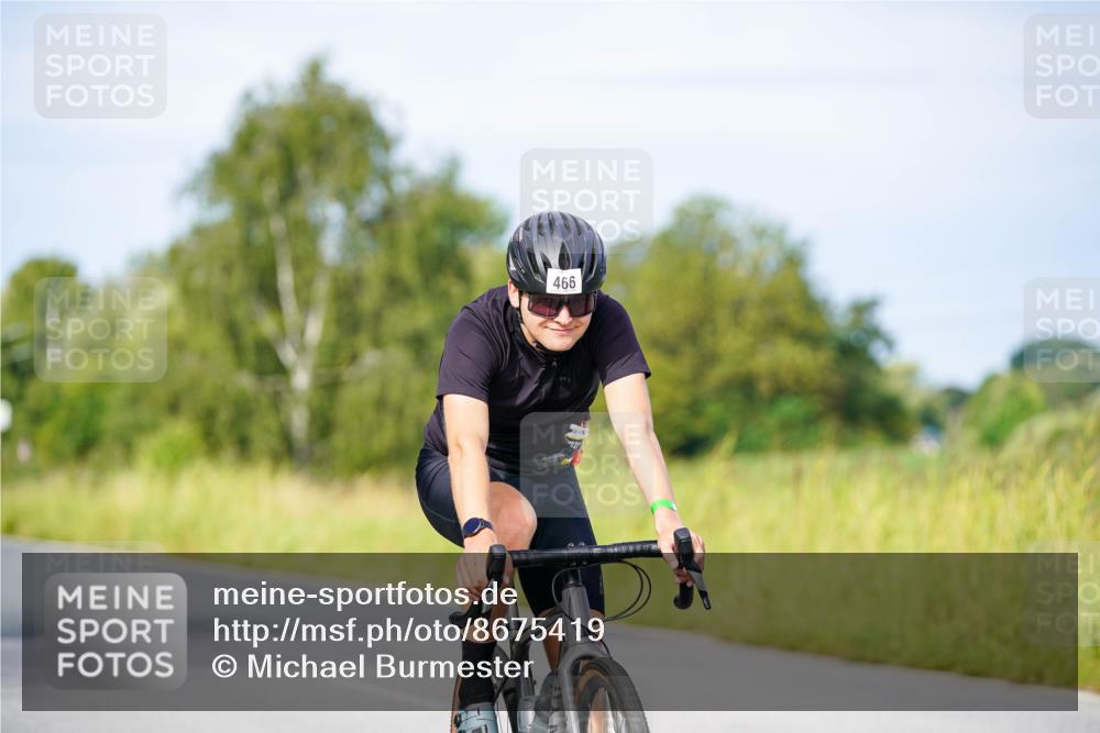31.08.2025 - Elbe Triathlon Hamburg Michael Burmester http://msf.ph/oto/8675419 31.08.2025 10:19:44 Radfahren 466, 794 meine-sportfotos.de