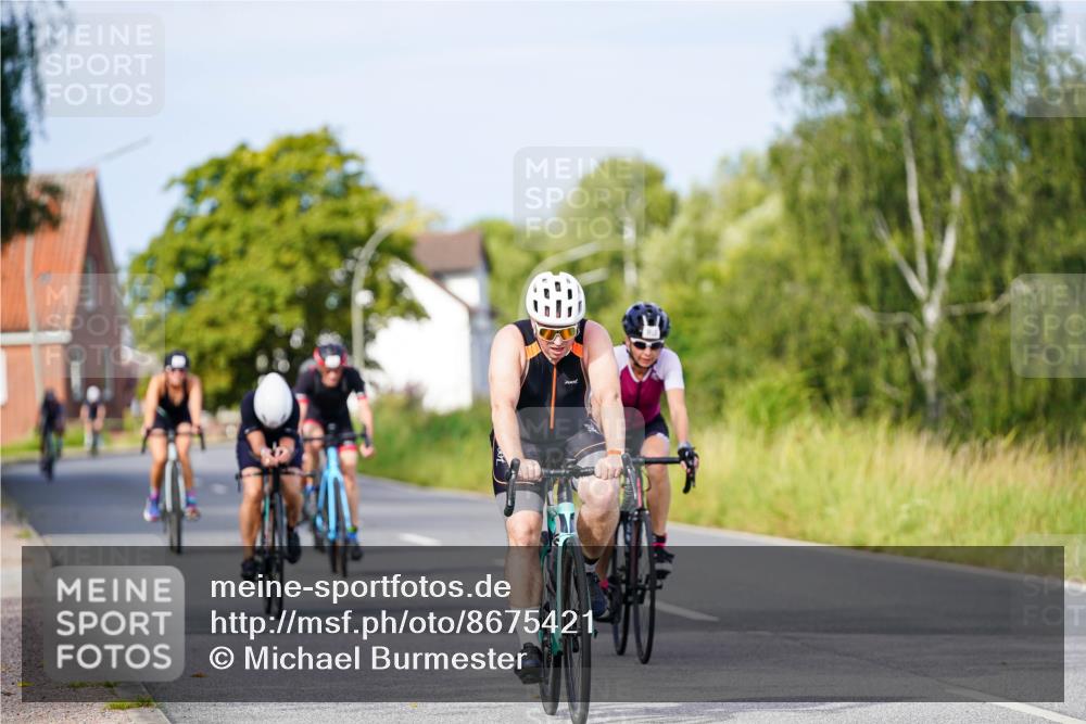 31.08.2025 - Elbe Triathlon Hamburg Michael Burmester http://msf.ph/oto/8675421 31.08.2025 10:19:53 Radfahren 609, 742, 795, 807, 903, 921 meine-sportfotos.de