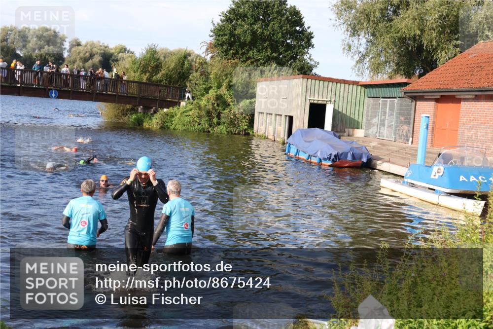 31.08.2025 - Elbe Triathlon Hamburg Luisa Fischer http://msf.ph/oto/8675424 31.08.2025 08:57:10 Schwimmen 458, 542 meine-sportfotos.de