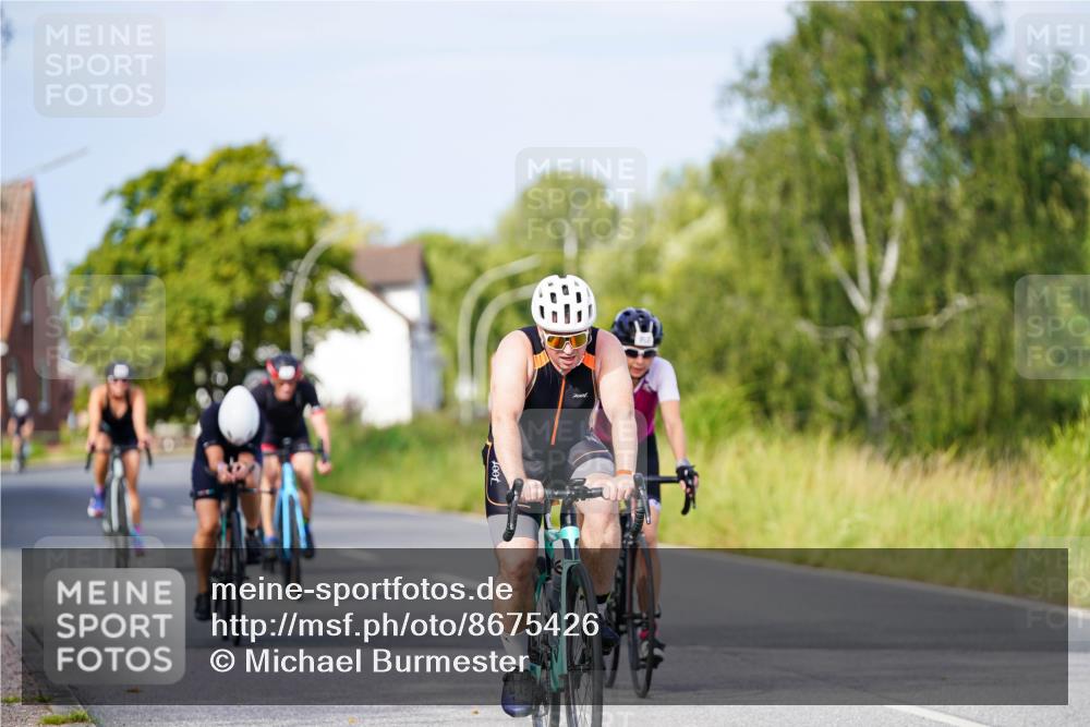 31.08.2025 - Elbe Triathlon Hamburg Michael Burmester http://msf.ph/oto/8675426 31.08.2025 10:19:54 Radfahren 609, 742, 795, 807, 903, 921 meine-sportfotos.de