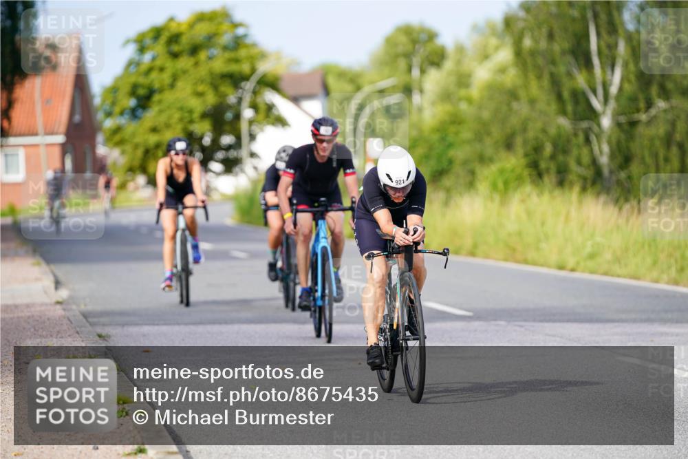 31.08.2025 - Elbe Triathlon Hamburg Michael Burmester http://msf.ph/oto/8675435 31.08.2025 10:19:55 Radfahren 609, 742, 795, 807, 903, 921 meine-sportfotos.de