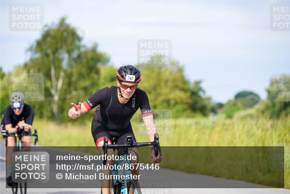 31.08.2025 - Elbe Triathlon Hamburg Michael Burmester http://msf.ph/oto/8675446 31.08.2025 10:19:57 Radfahren 609, 742, 795, 807, 903, 921 meine-sportfotos.de