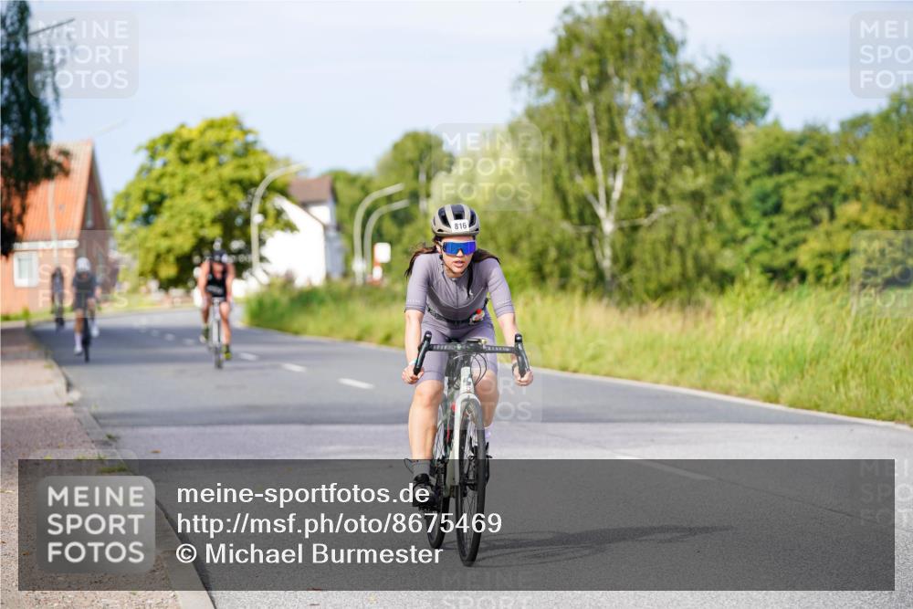 31.08.2025 - Elbe Triathlon Hamburg Michael Burmester http://msf.ph/oto/8675469 31.08.2025 10:20:04 Radfahren 577, 781, 816 meine-sportfotos.de