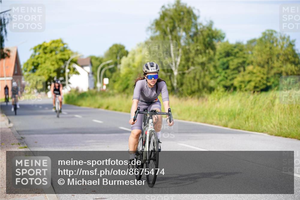 31.08.2025 - Elbe Triathlon Hamburg Michael Burmester http://msf.ph/oto/8675474 31.08.2025 10:20:04 Radfahren 577, 781, 816 meine-sportfotos.de