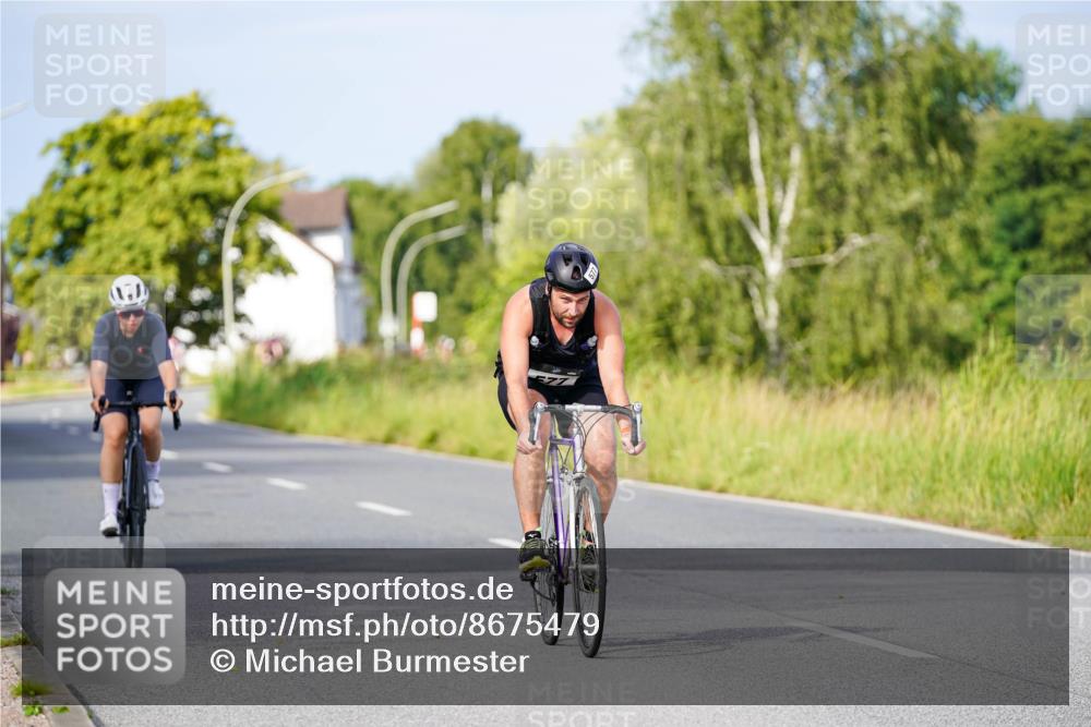 31.08.2025 - Elbe Triathlon Hamburg Michael Burmester http://msf.ph/oto/8675479 31.08.2025 10:20:07 Radfahren 577, 781, 816 meine-sportfotos.de