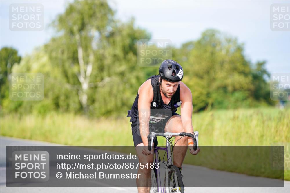 31.08.2025 - Elbe Triathlon Hamburg Michael Burmester http://msf.ph/oto/8675483 31.08.2025 10:20:08 Radfahren 577, 781, 816 meine-sportfotos.de
