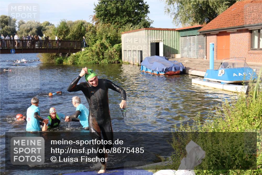 31.08.2025 - Elbe Triathlon Hamburg Luisa Fischer http://msf.ph/oto/8675485 31.08.2025 08:57:28 Schwimmen 462, 505, 516, 532 meine-sportfotos.de