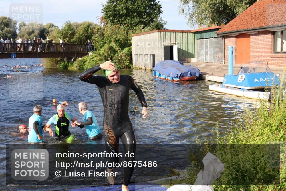 31.08.2025 - Elbe Triathlon Hamburg Luisa Fischer http://msf.ph/oto/8675486 31.08.2025 08:57:28 Schwimmen 462, 505, 516, 532 meine-sportfotos.de