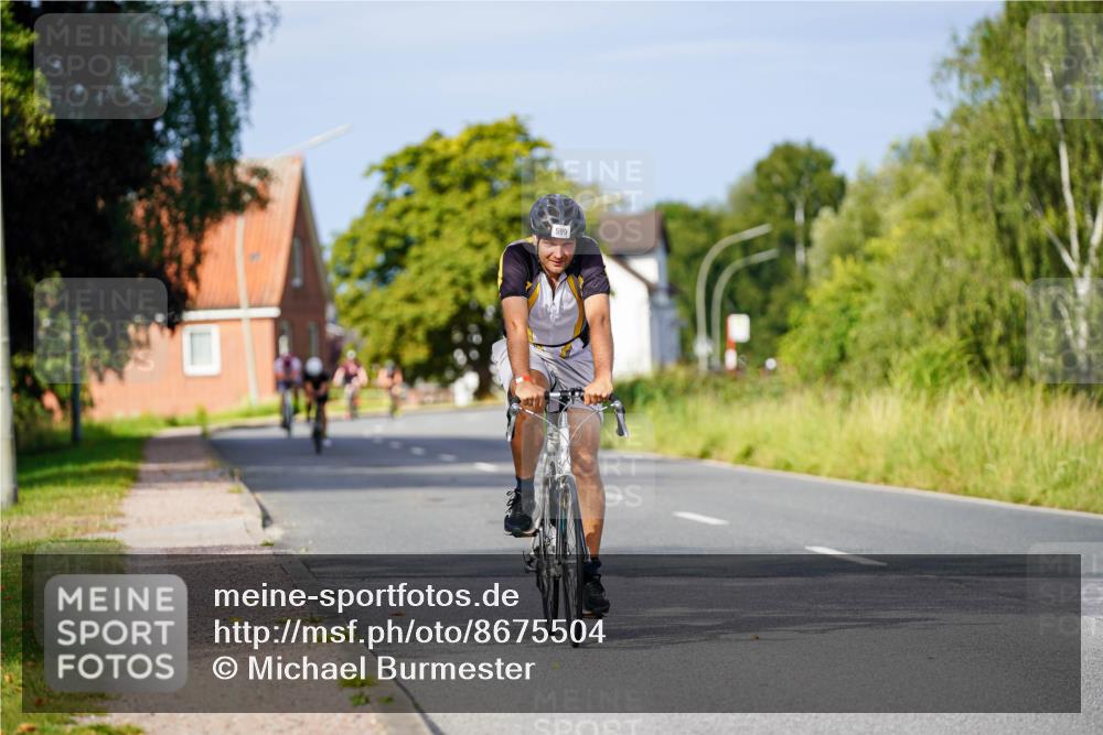 31.08.2025 - Elbe Triathlon Hamburg Michael Burmester http://msf.ph/oto/8675504 31.08.2025 10:20:14 Radfahren 599 meine-sportfotos.de