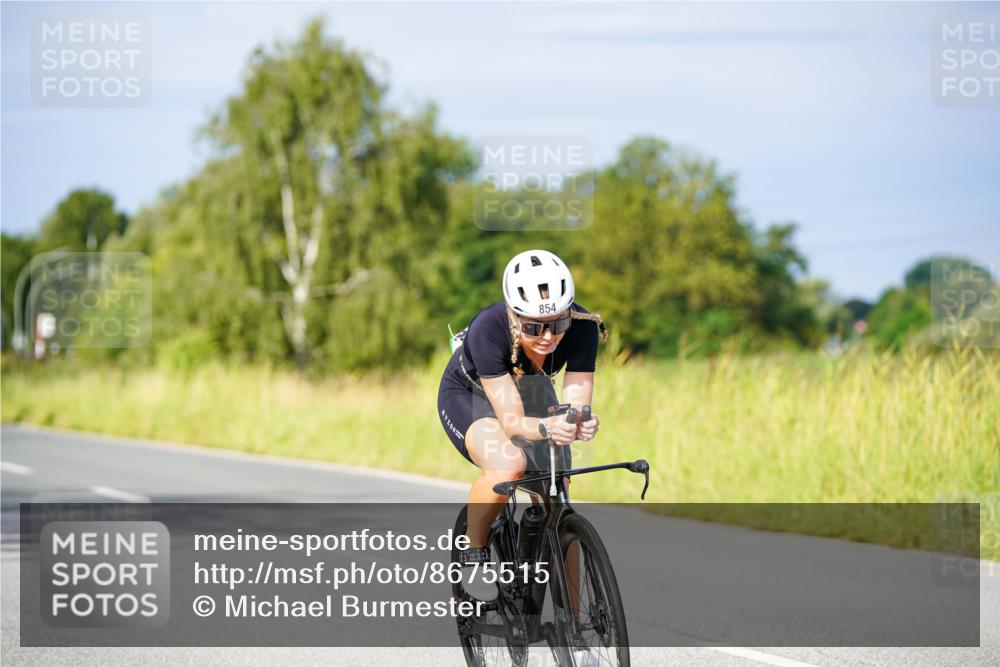 31.08.2025 - Elbe Triathlon Hamburg Michael Burmester http://msf.ph/oto/8675515 31.08.2025 10:20:22 Radfahren 854 meine-sportfotos.de