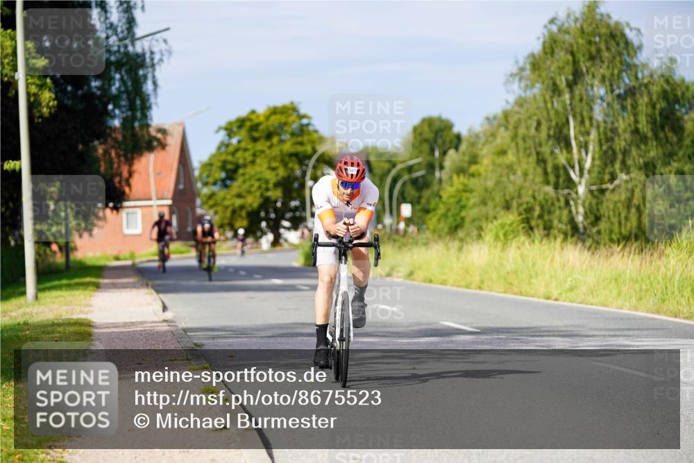 31.08.2025 - Elbe Triathlon Hamburg Michael Burmester http://msf.ph/oto/8675523 31.08.2025 10:20:24 Radfahren 726, 854 meine-sportfotos.de