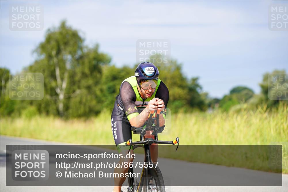 31.08.2025 - Elbe Triathlon Hamburg Michael Burmester http://msf.ph/oto/8675557 31.08.2025 10:20:32 Radfahren 508, 726, 920, 1033, 1090 meine-sportfotos.de