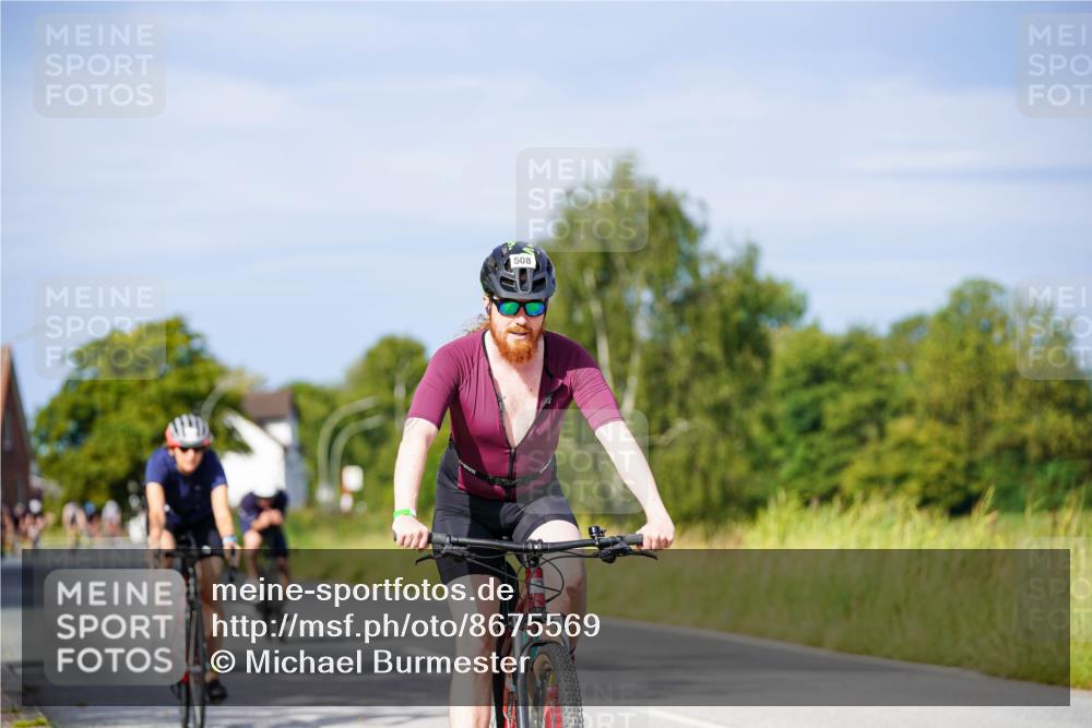 31.08.2025 - Elbe Triathlon Hamburg Michael Burmester http://msf.ph/oto/8675569 31.08.2025 10:20:35 Radfahren 508, 920, 1033, 1090 meine-sportfotos.de