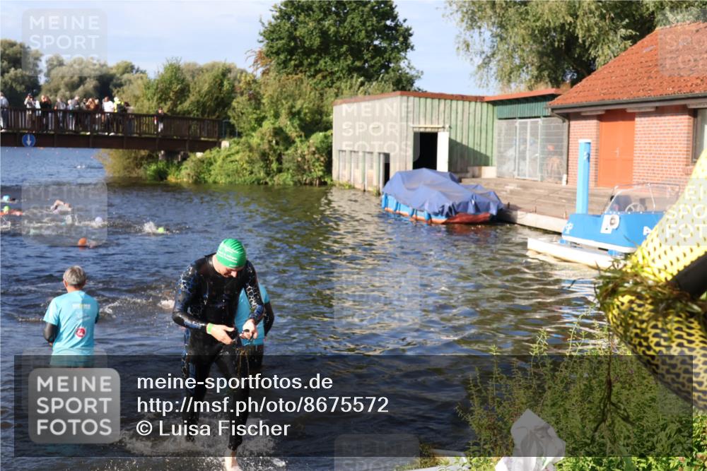 31.08.2025 - Elbe Triathlon Hamburg Luisa Fischer http://msf.ph/oto/8675572 31.08.2025 08:58:26 Schwimmen 395, 426, 430, 439 meine-sportfotos.de